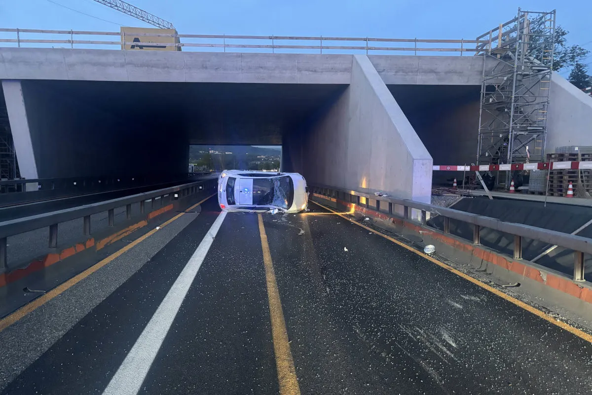 A3 Zeiningen AG – Unfall mit Überschlag fordert Verletzte
