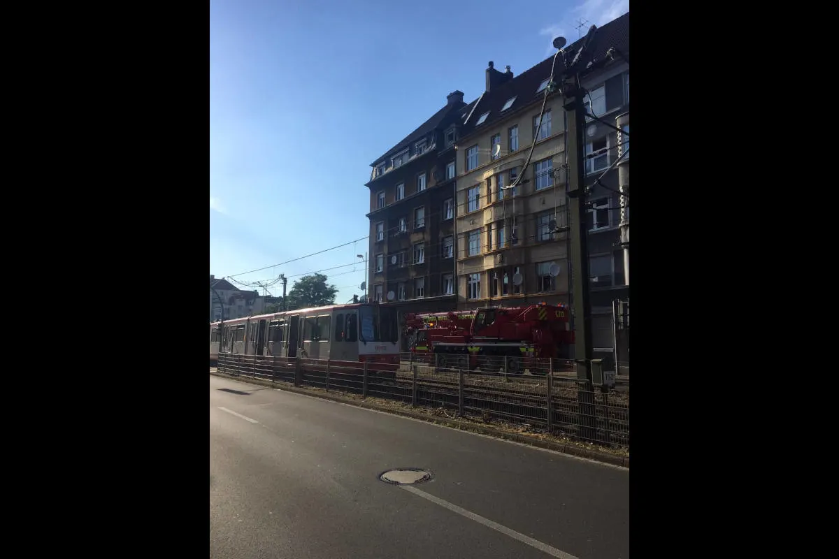 Dortmund – Verkehrsunfall in der Nordstadt Mann wird von Stadtbahn erfasst und schwer verletzt