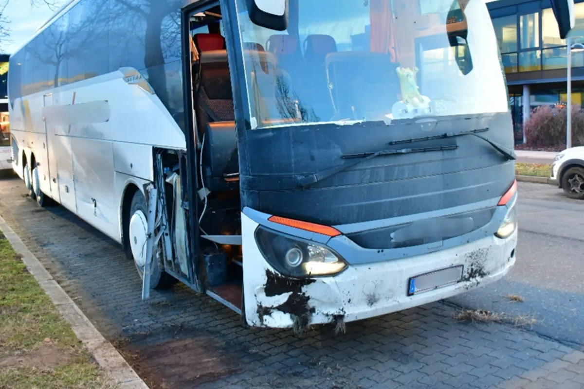 Wien – Sekundenschlaf führt zu Unfall