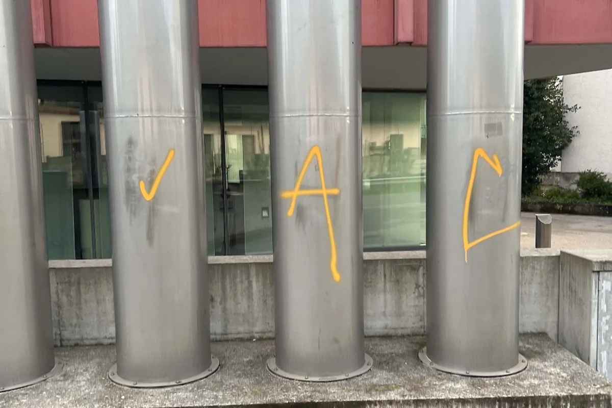 Lenzburg AG -  Sprayer angehalten - Geschädigte gesucht