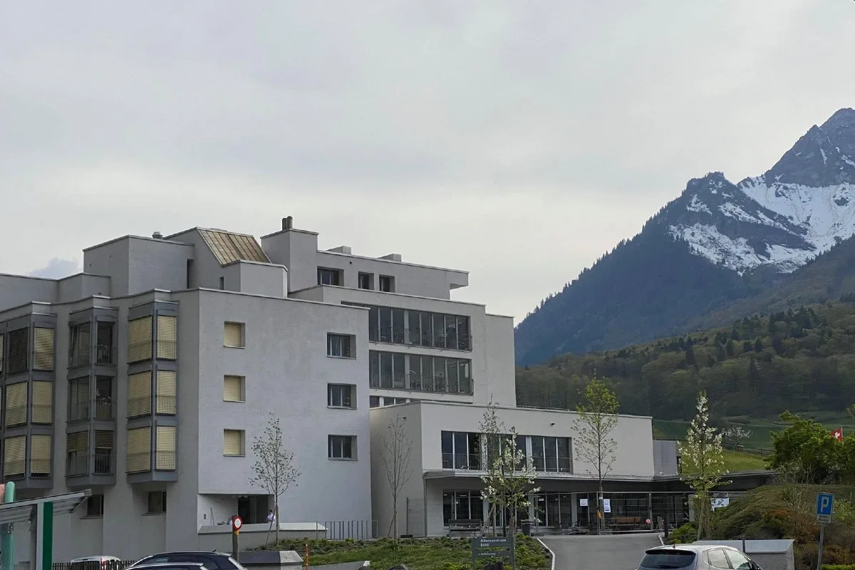 Ennenda GL - 102-jährige Patientin genesen - 11 Bewohner von Alterszentrum verstorben