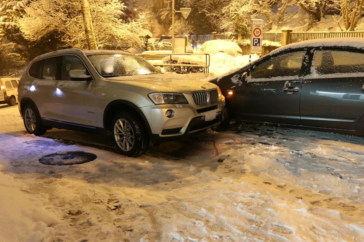St. Gallen SG - Winterliche Strassenverhältnisse führen zu Unfällen 