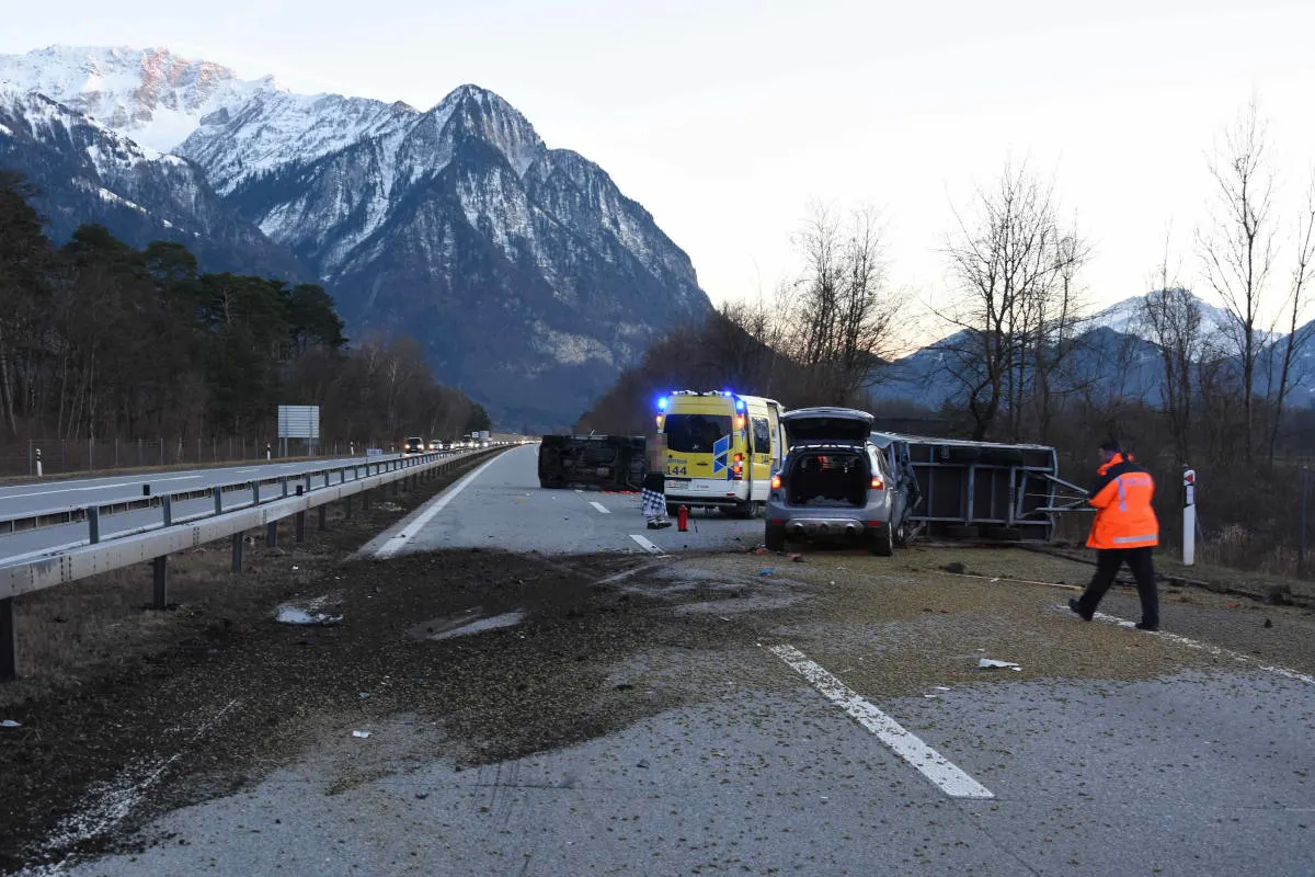 A13 Sevelen SG – Aufgefahren und heftigen Unfall verursacht