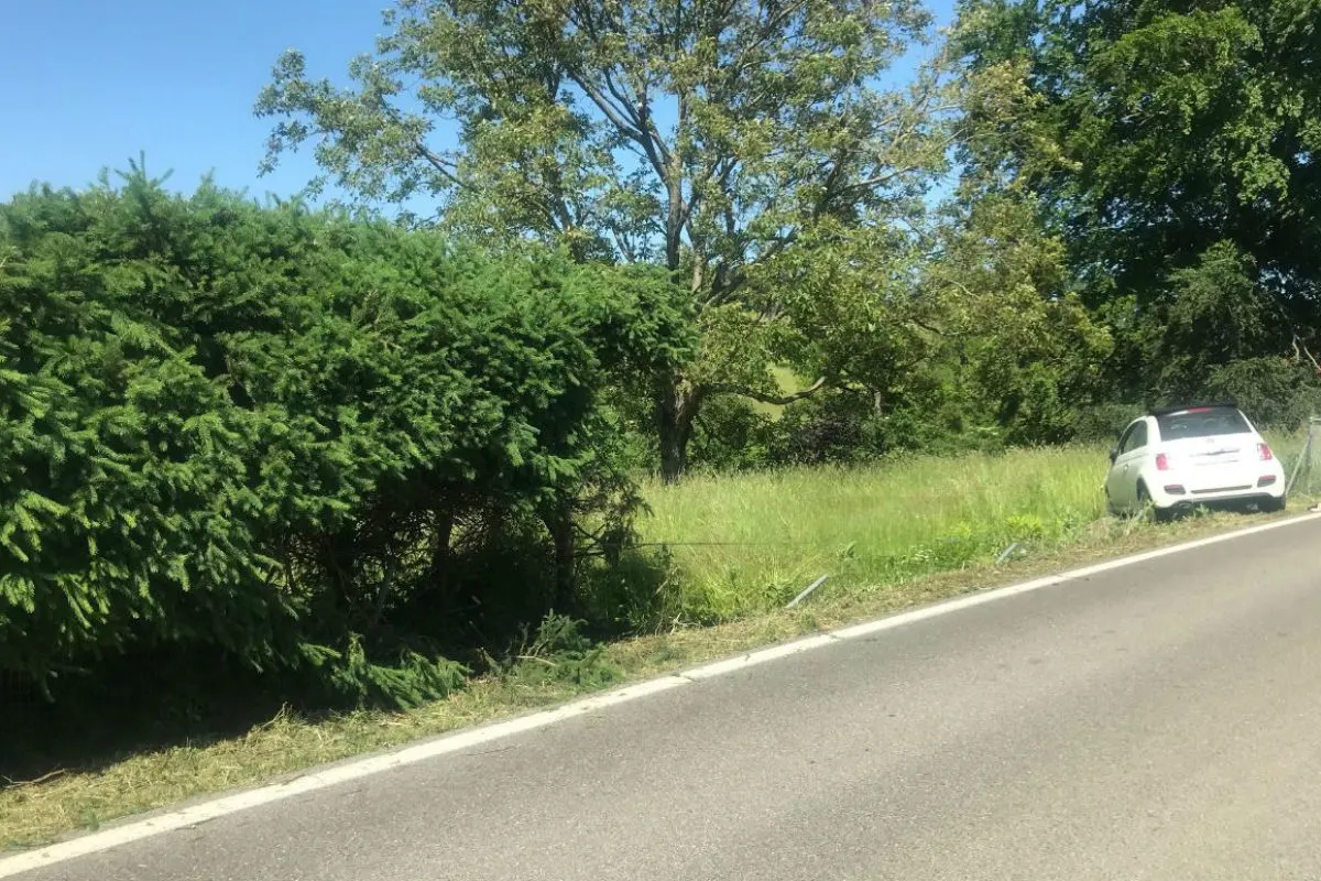 Freudwil ZH - Fiat 500 verunfallt in Freudwil