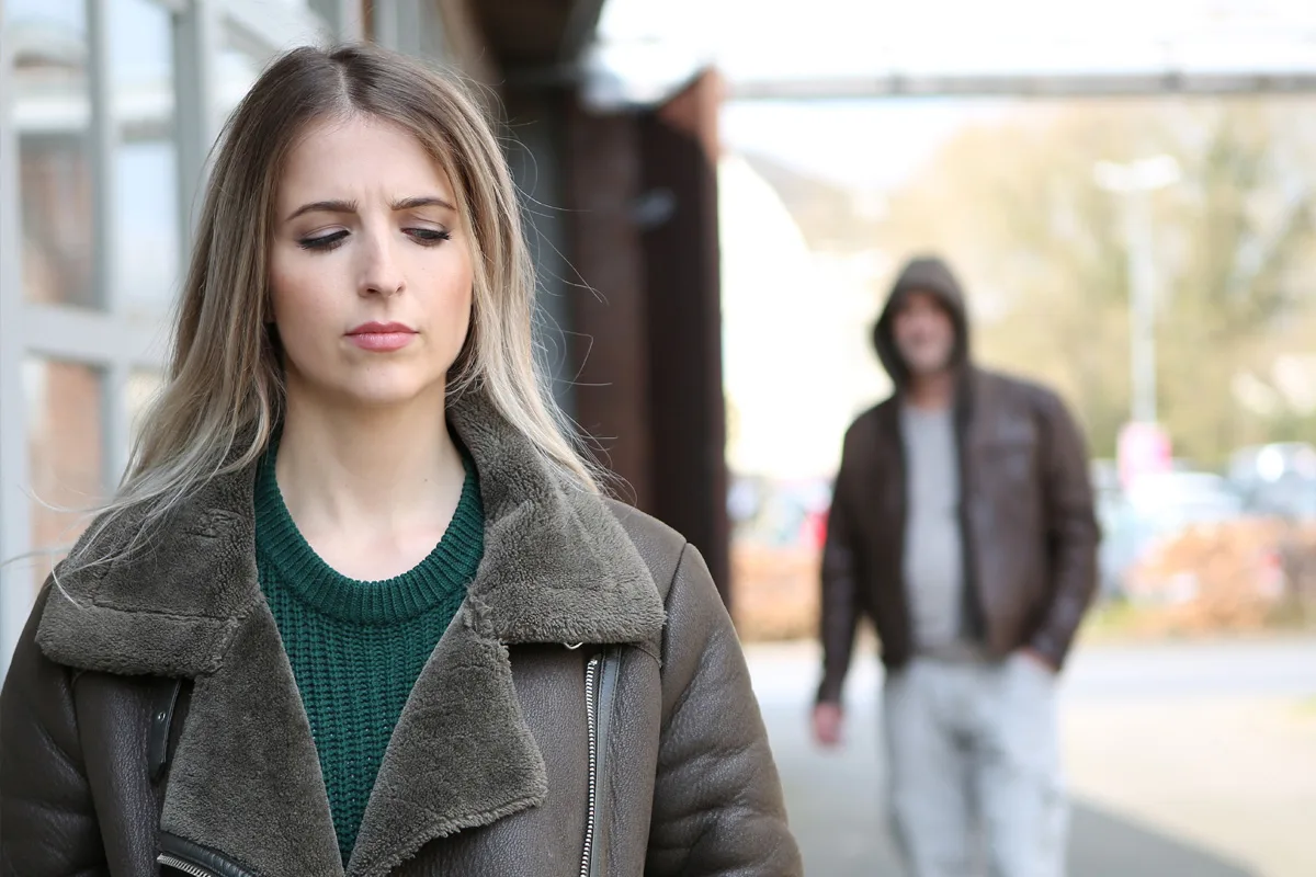 Köniz BE – Jugendlicher belästigt Mädchen – Zeugen gesucht