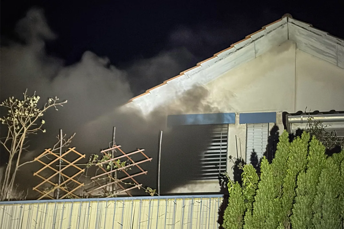 Allschwil BL - Zwei Verletzte bei Brand in Mehrfamilienhaus