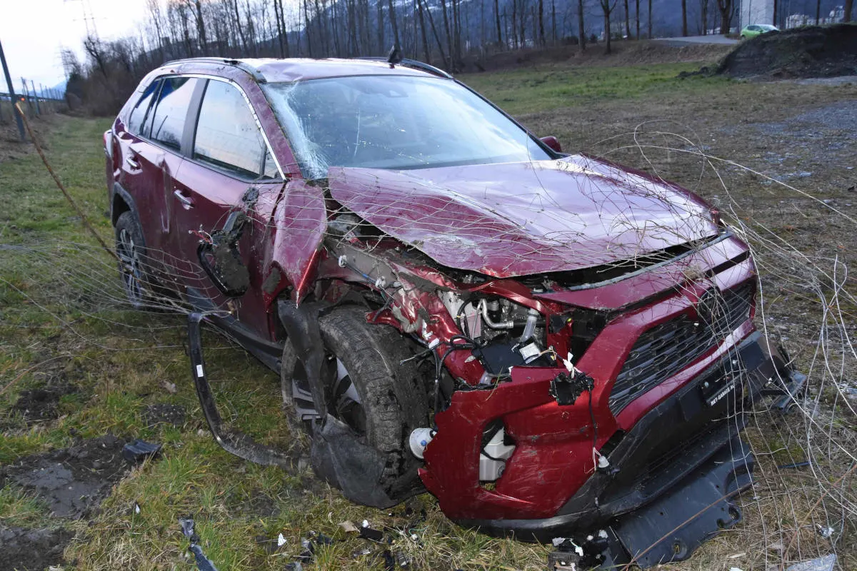 A13 Buchs SG – Autofahrerin bei Selbstunfall verletzt