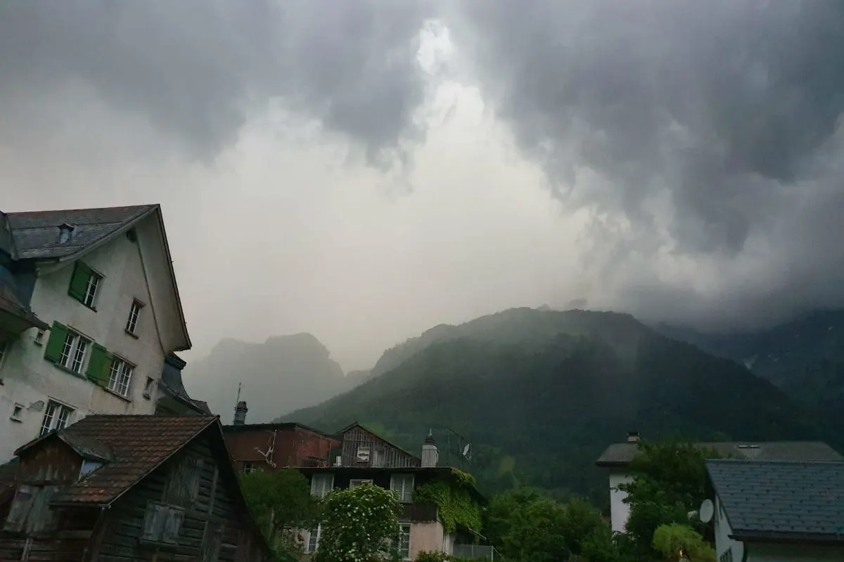 Unwetter-Alarm - Ab der zweiten Nachmittagshälfte ziehen heftige Gewitter über die Schweiz