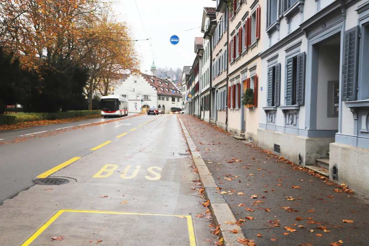 Unfall in St.Gallen – Kollision zwischen Fahrradfahrer und Fussgängerin