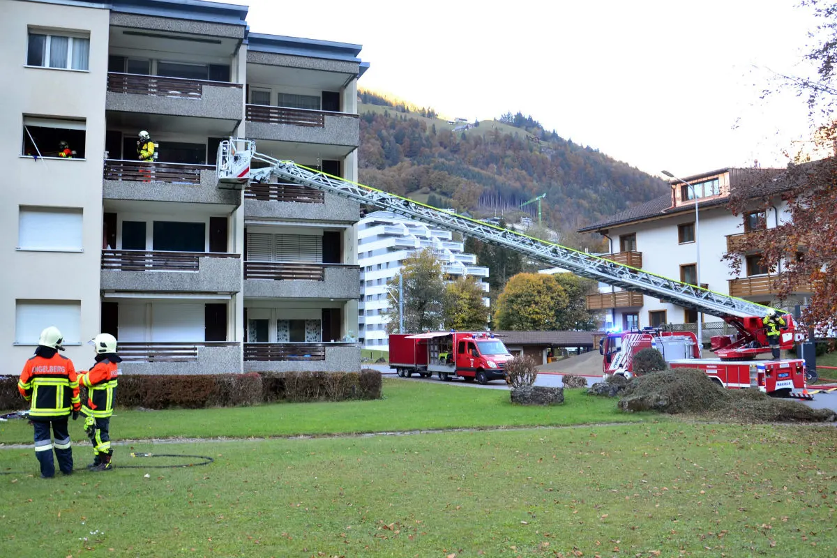 Engelberg OW - Brand im Mehrfamilienhaus 