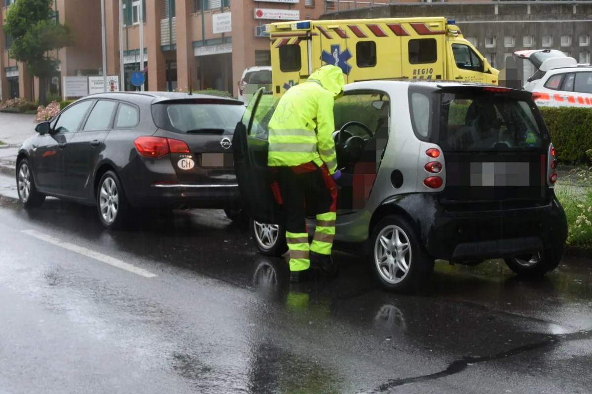 Rapperswil-Jona SG - Auffahrunfall zwischen zwei Autos