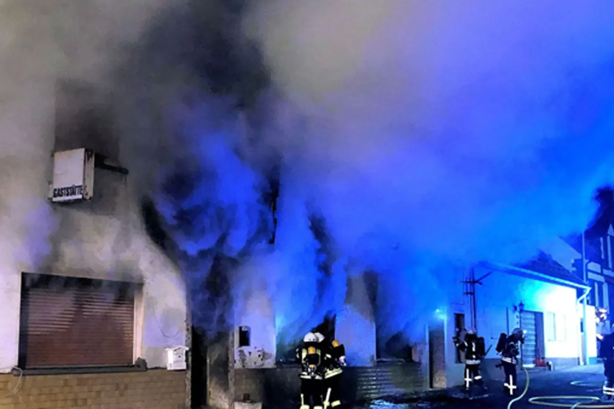 Wohnhaus in Welchweiler ausgebrannt - Zwei Hunde sterben bei Feuer 