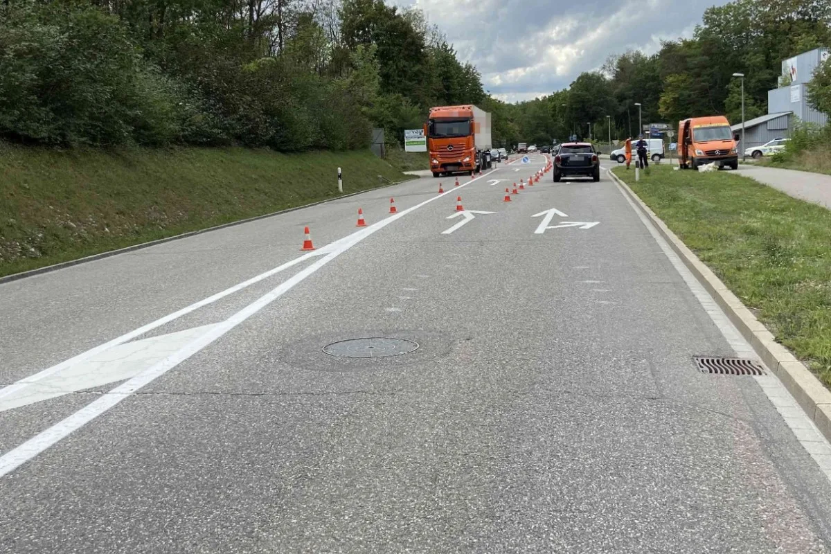 Unschöne Szene in Siggenthal Station AG  - Arbeiter von Auto touchiert und leicht verletzt