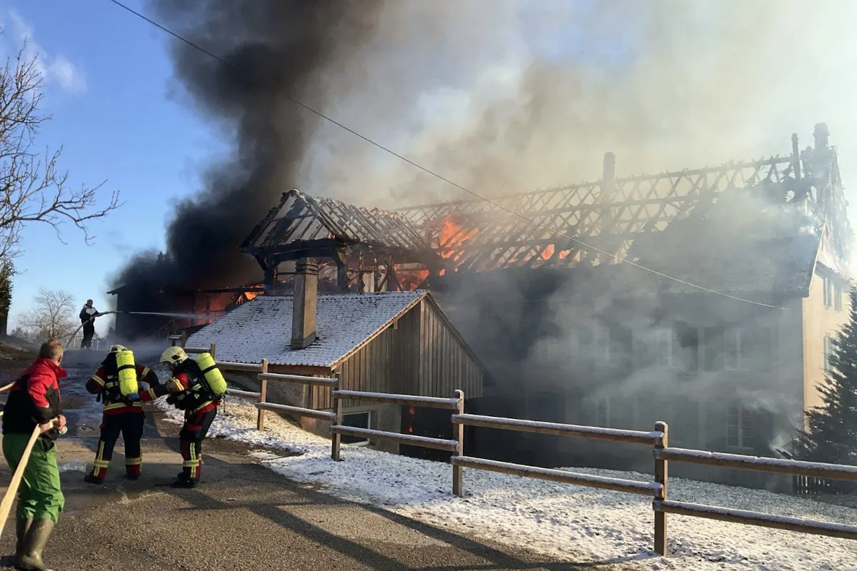 Peney-le-Jorat VD – 30 Rinder bei Brand verendet