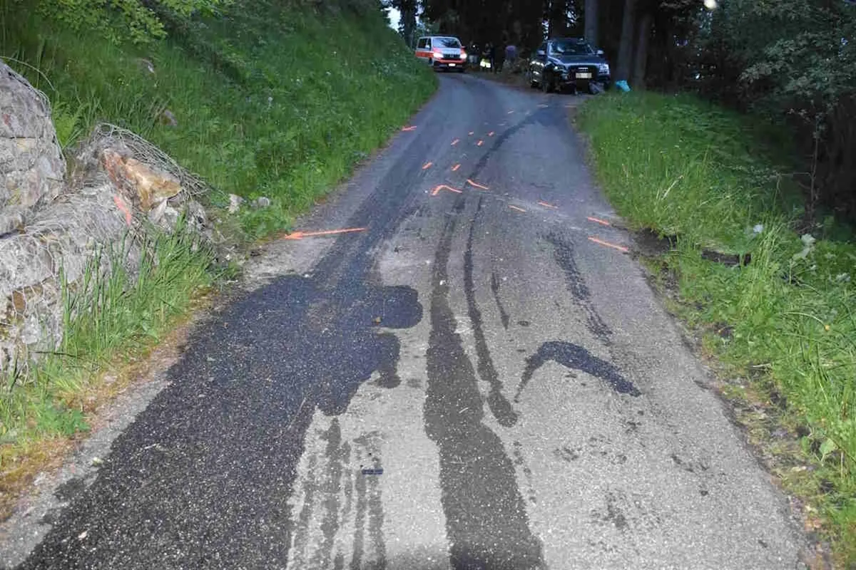 Schlans GR - Totalschaden nach Unfall 