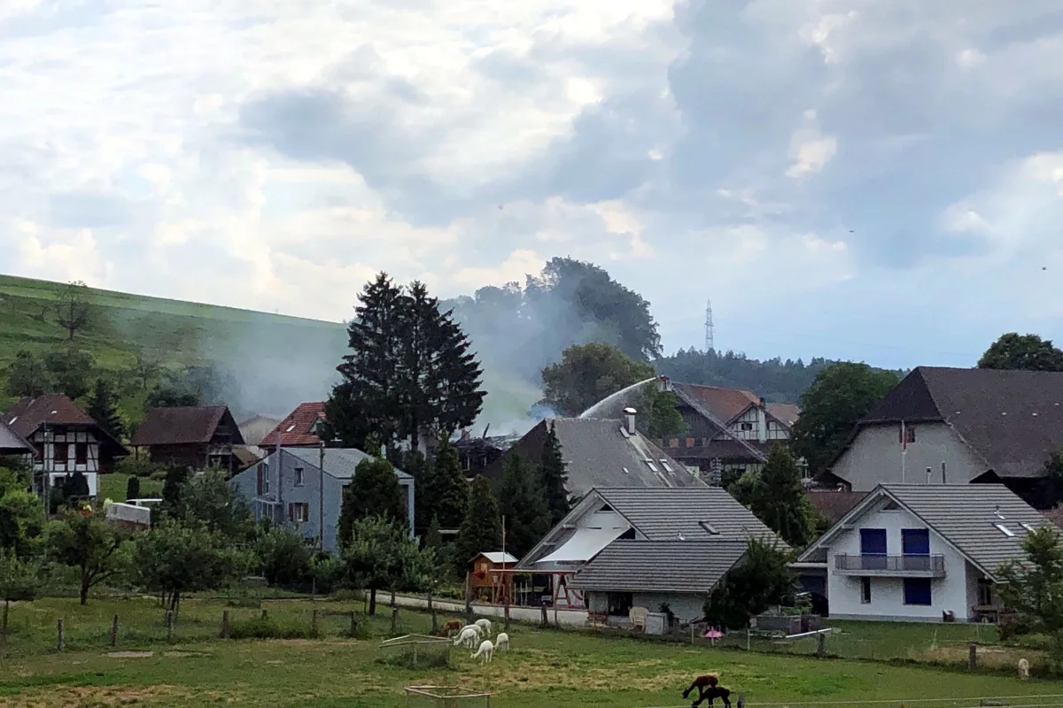 Alchenstorf BE - Bauernhaus in Brand geraten