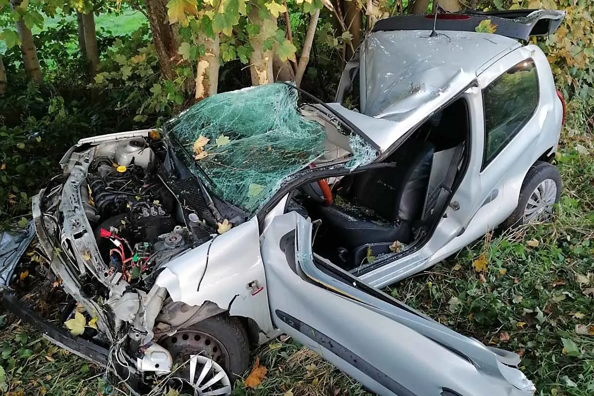 Schwerer Verkehrsunfall in Jahrsdorf -Person bei Unfall lebensgefährlich verletzt