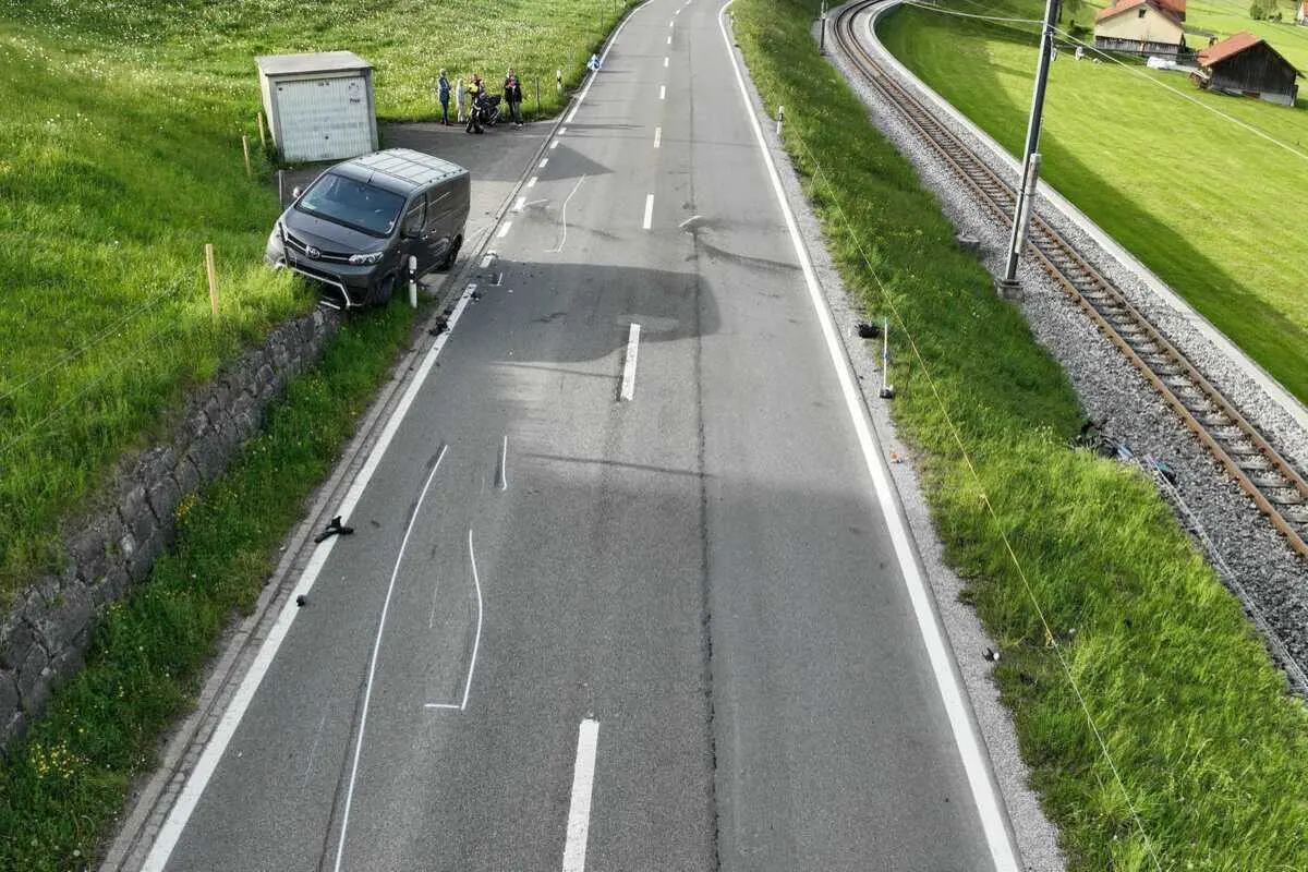 Schönengrund/Urnäsch AR - Unfälle mit Motorrädern