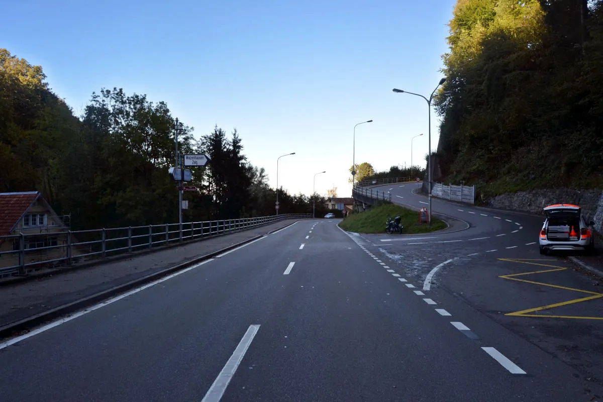 Unfall in Wolfhalden AR – Person bei Selbstunfall mit Motorrad verletzt