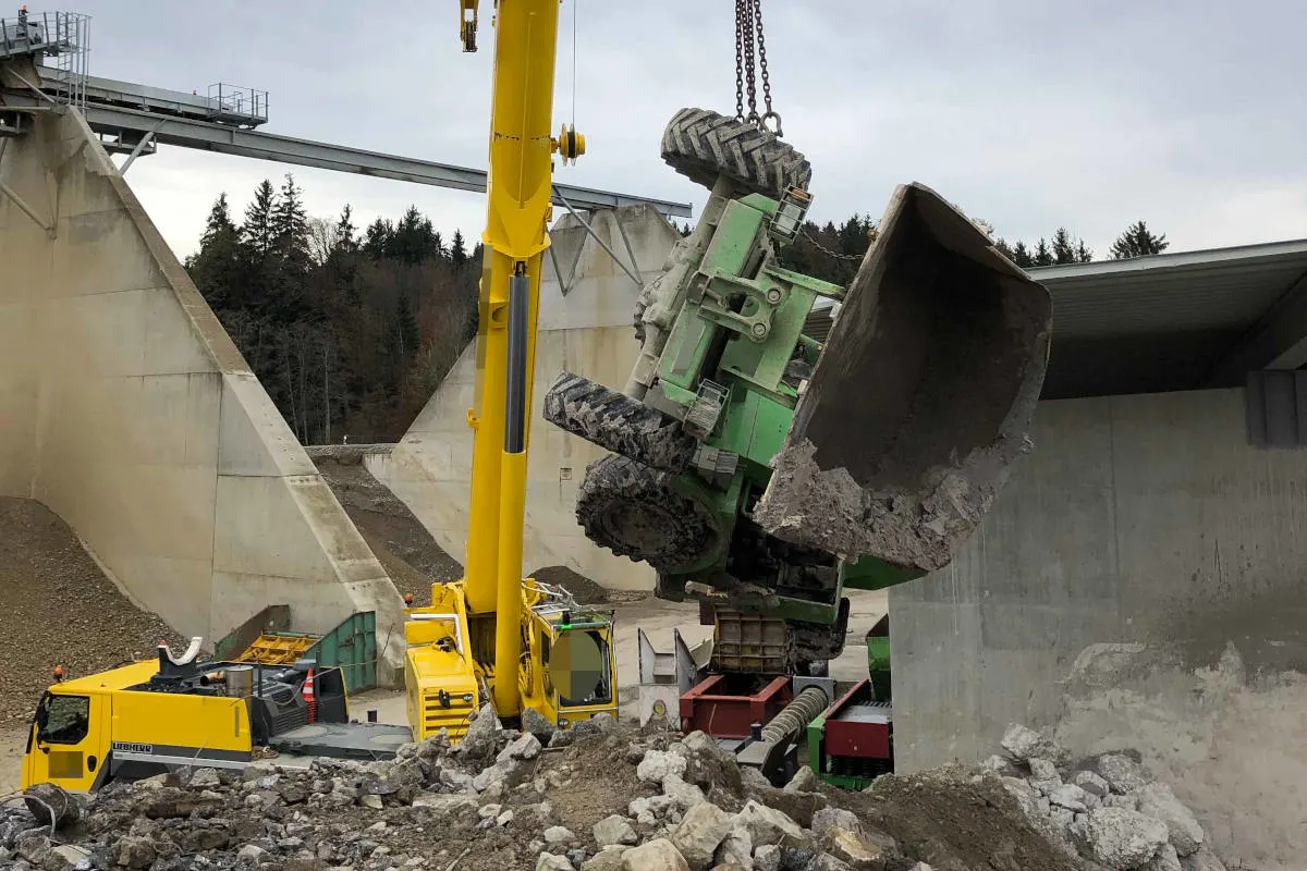 Lütisburg Station SG - Mann stirbt bei Arbeitsunfall