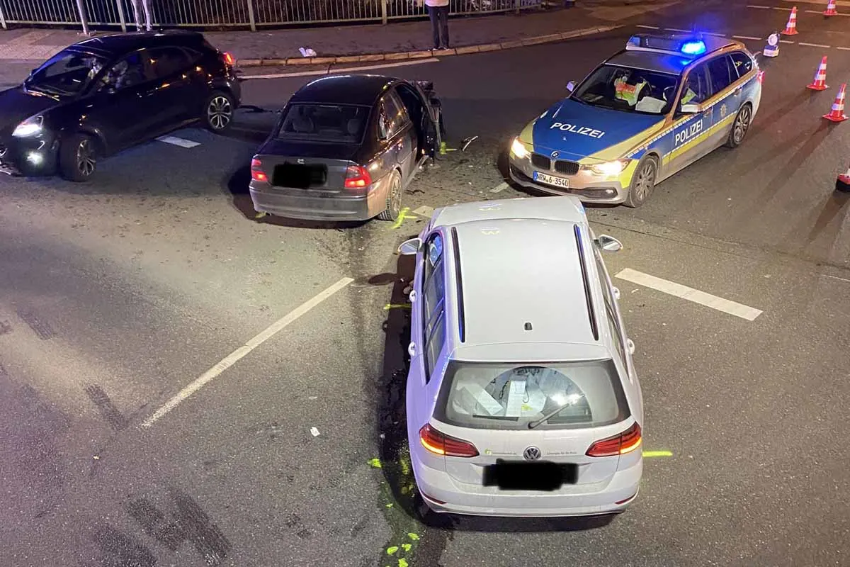 Lage - Mehrere Verletzte durch Verkehrsunfall