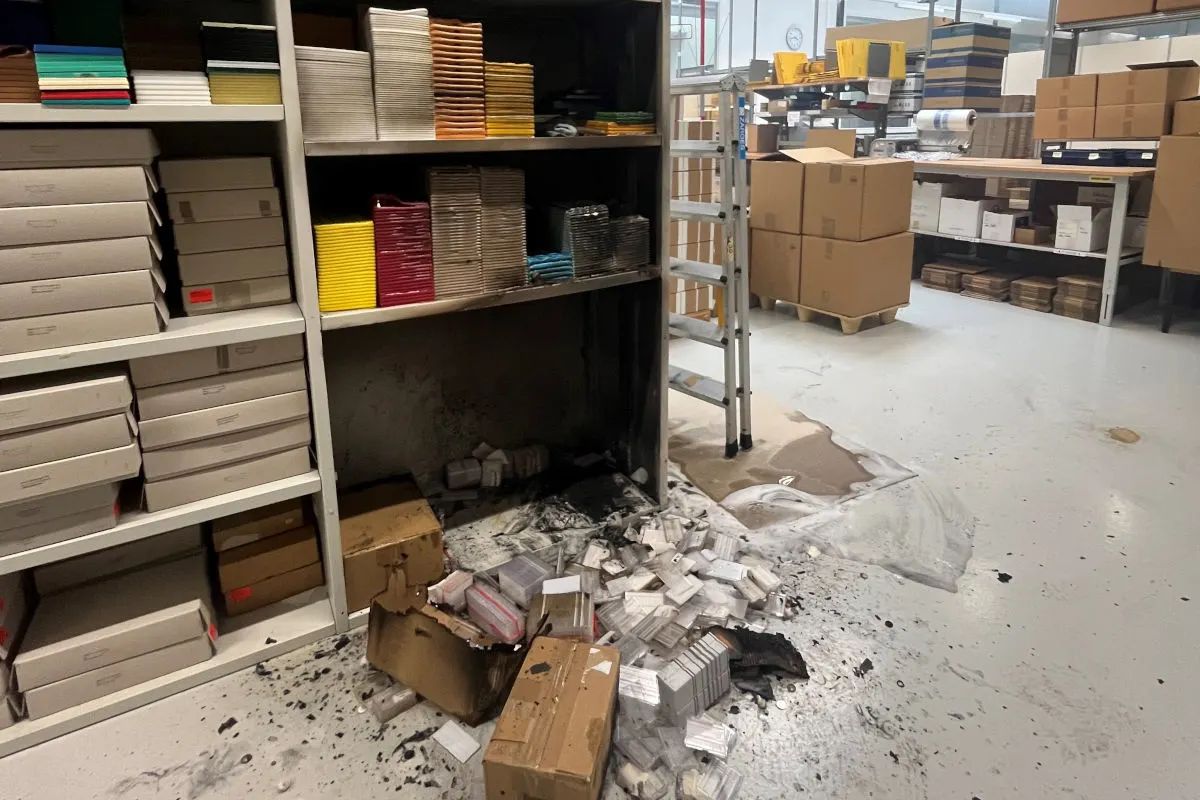 Delémont JU – Batterien führen zu Brand in Fabrik