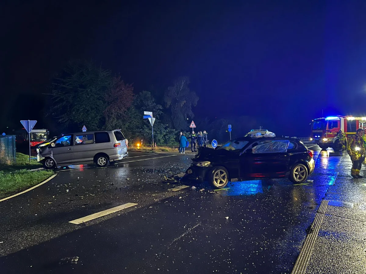 Grevenbroich – Unfall bei Neurath fordert zwei Verletzte