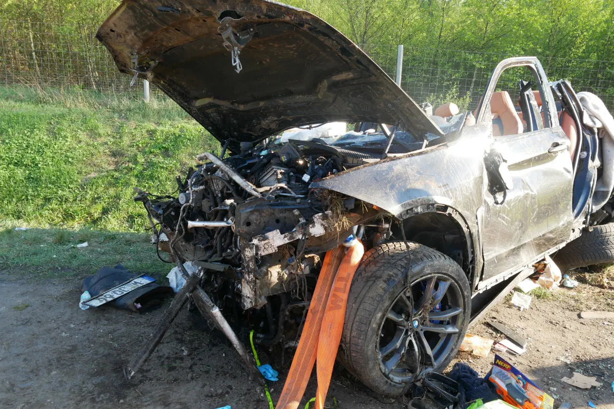 Schwerer Verkehrsunfall auf der Autobahn - Unfallverursacher flüchtet