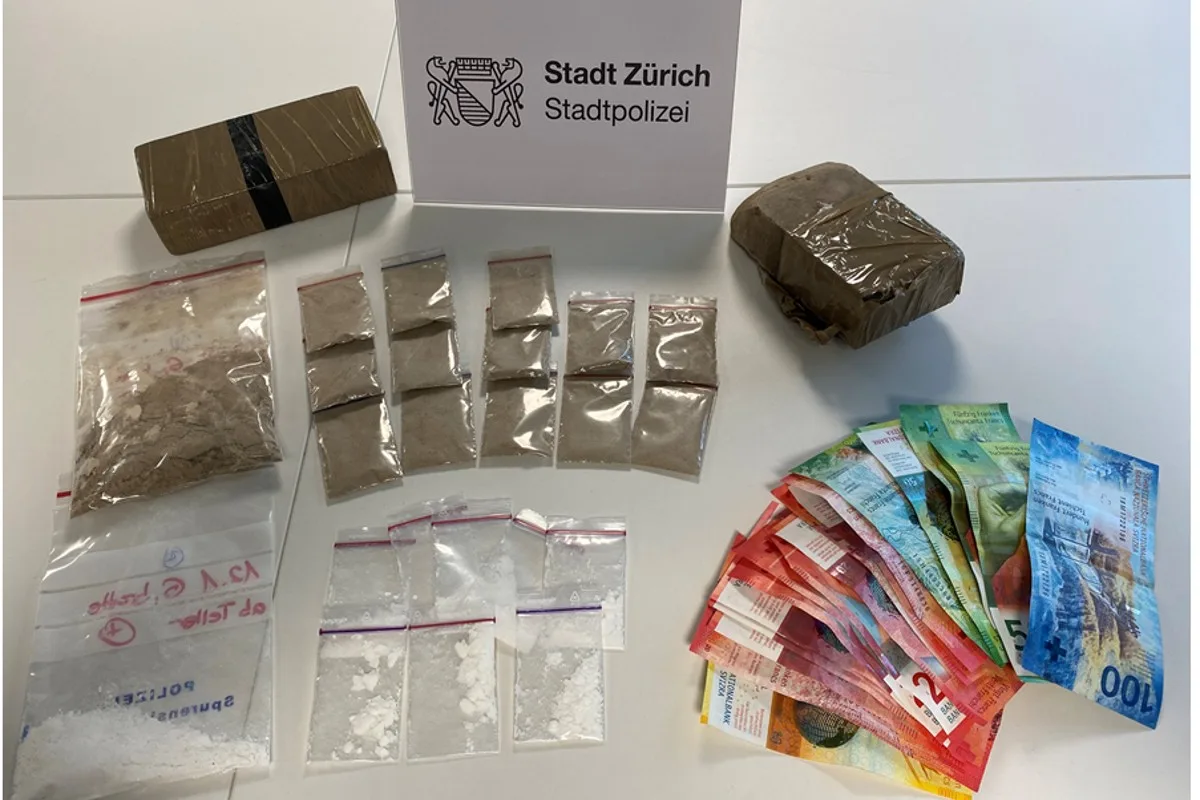 Stadt Zürich - Drogenhändler im Kreis 7 festgenommen