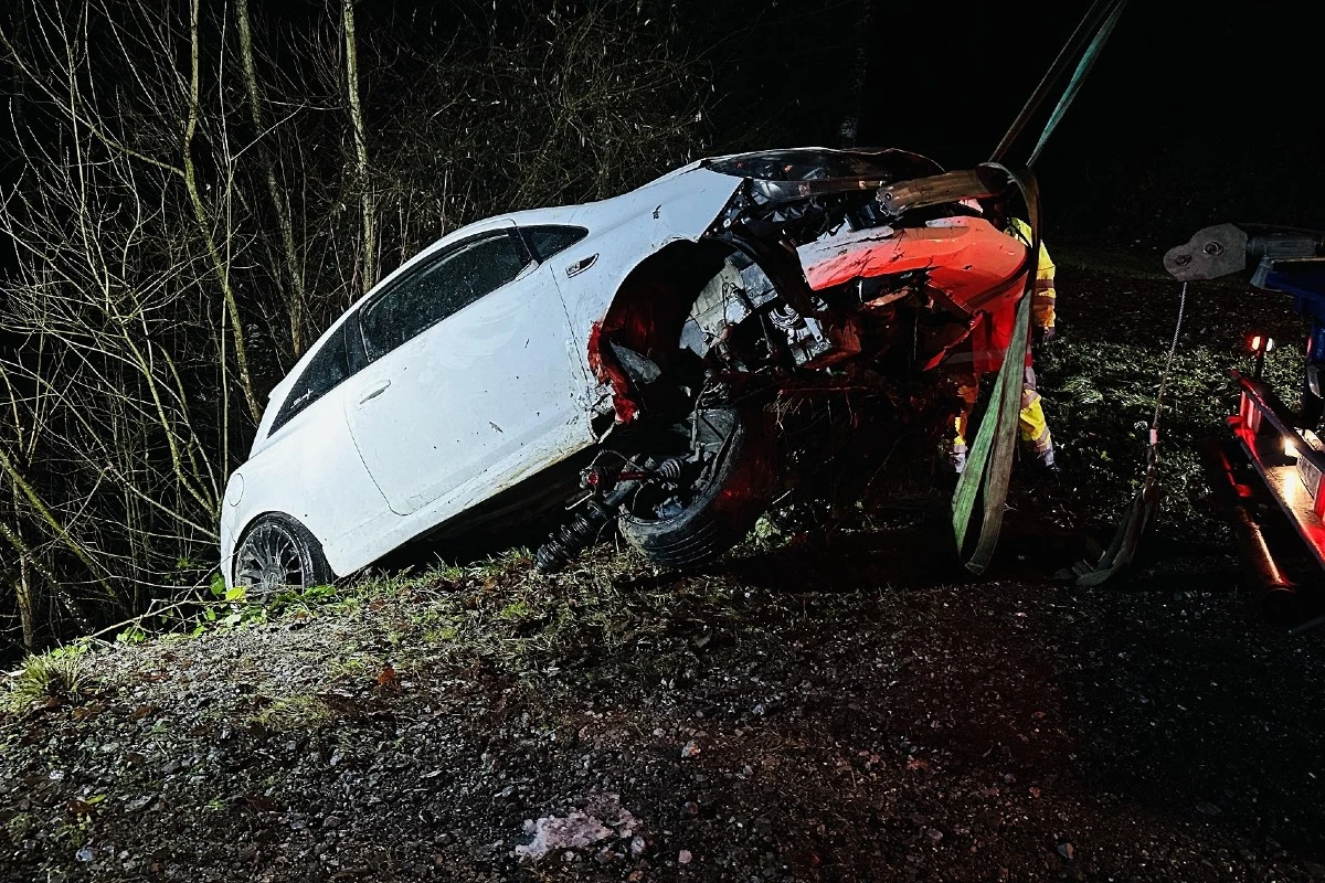 Reute AR - Heftiger Unfall ohne Führerausweis