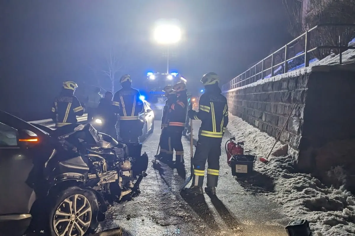 Altenfelden – Alkoholisiert mit Kindern im Auto verunfallt