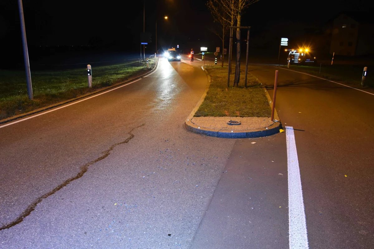 St. Gallenkappel SG - Betrunkener Autofahrer baut Selbstunfall
