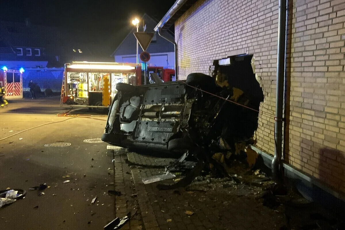 Nideggen NW - Mehrere teils schwer verletze Personen nach Unfall
