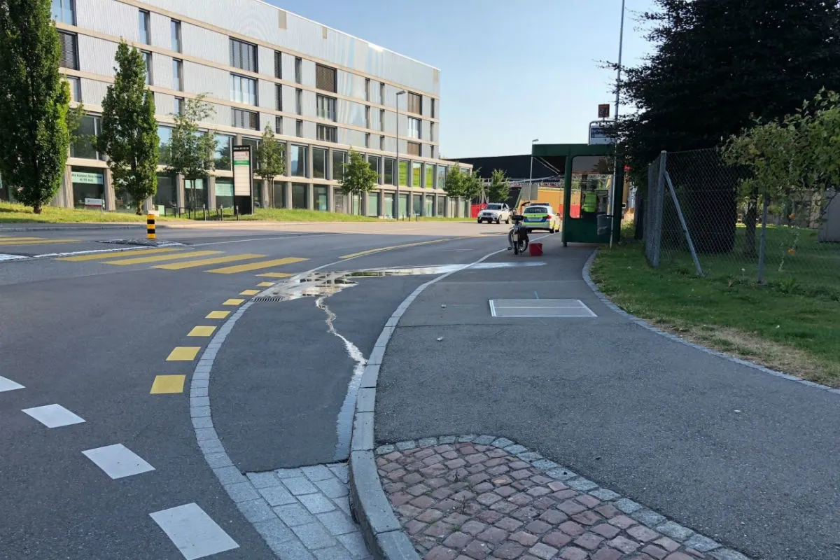 Aarau AG - Mofafahrer ohne Helm gestürzt