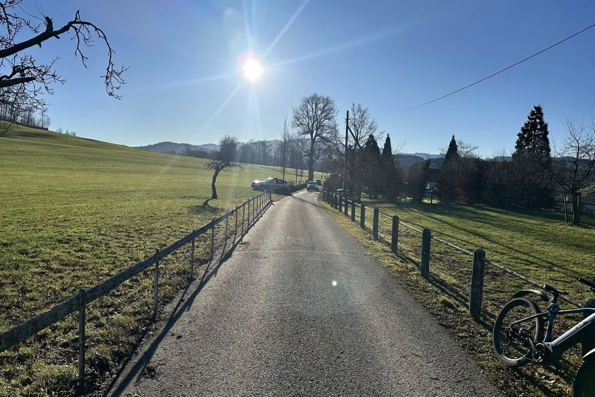 Unfall in Herisau AR – E-Biker prallt in Fussgängerin