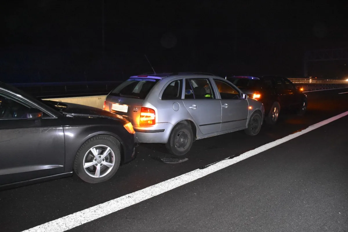 Alpnachstad OW - Auffahrkollision mit Körperverletzung auf der A8 