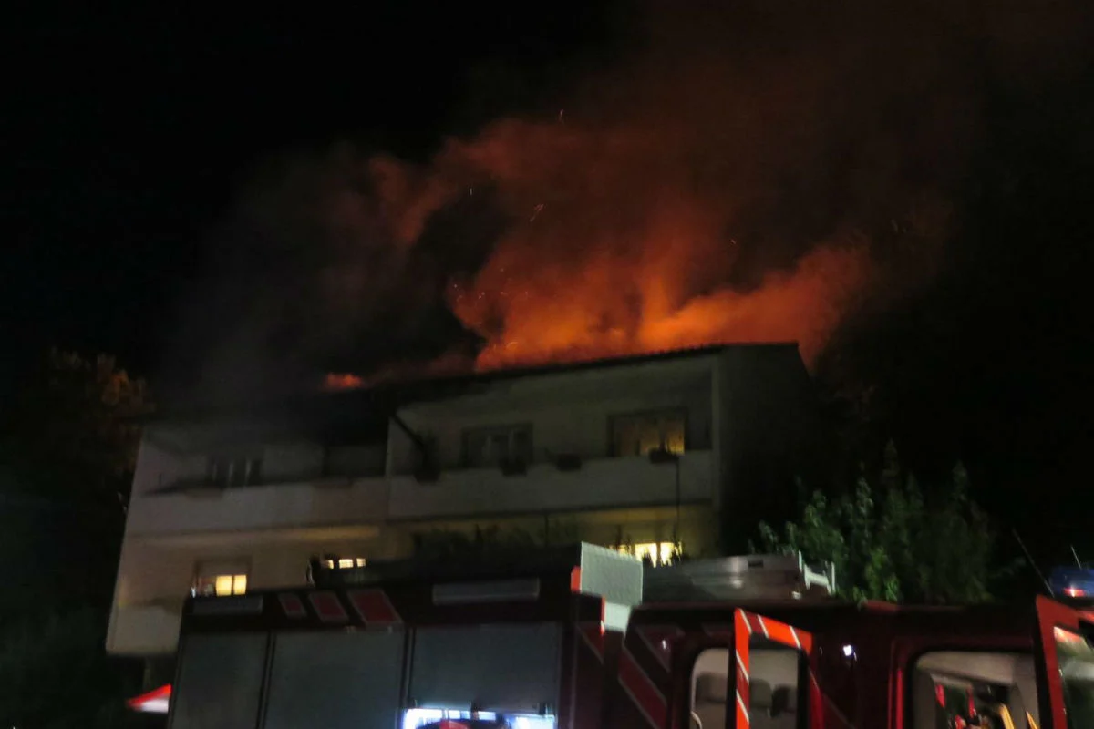 Oberwil BL - Brandfall erfordert Feuerwehreinsatz