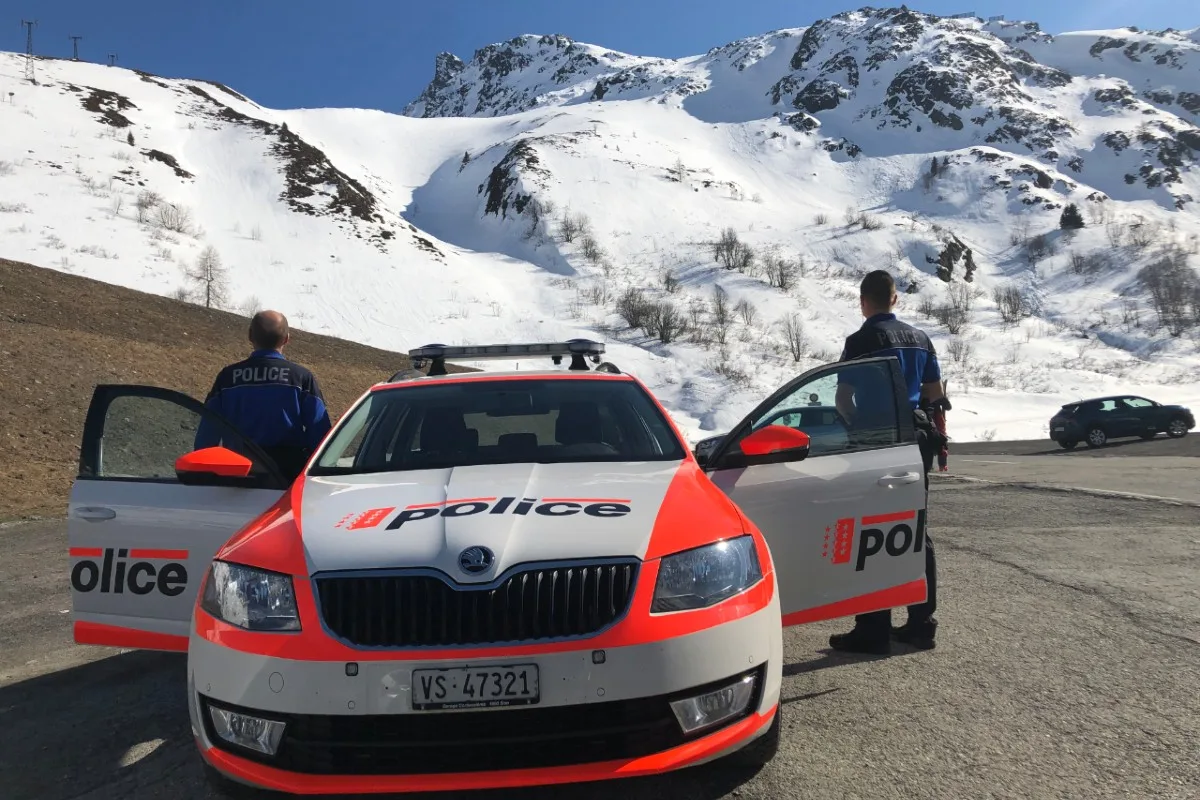 Bourg-St-Pierre VS :- Schliessung Parkplatz «Super St-Bernard»