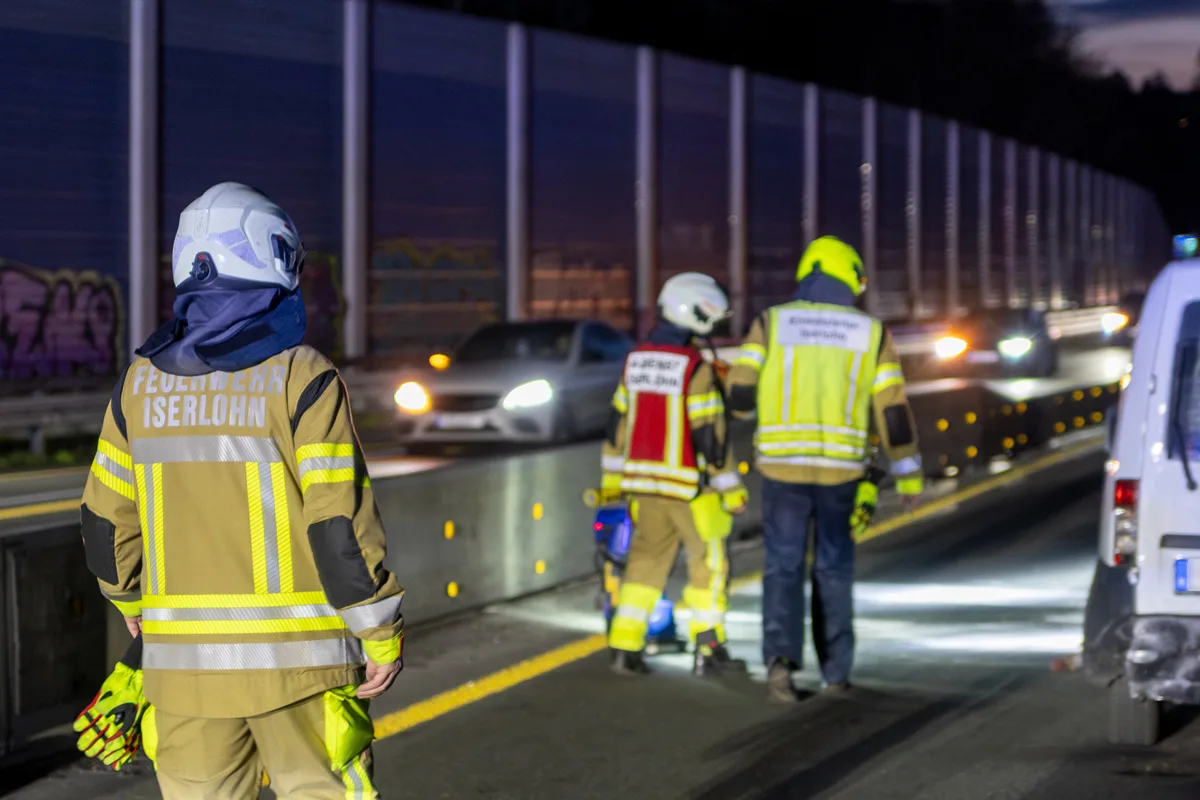 A46 Iserlohn – Unfall im Baustellenbereich mit Vollsperrung