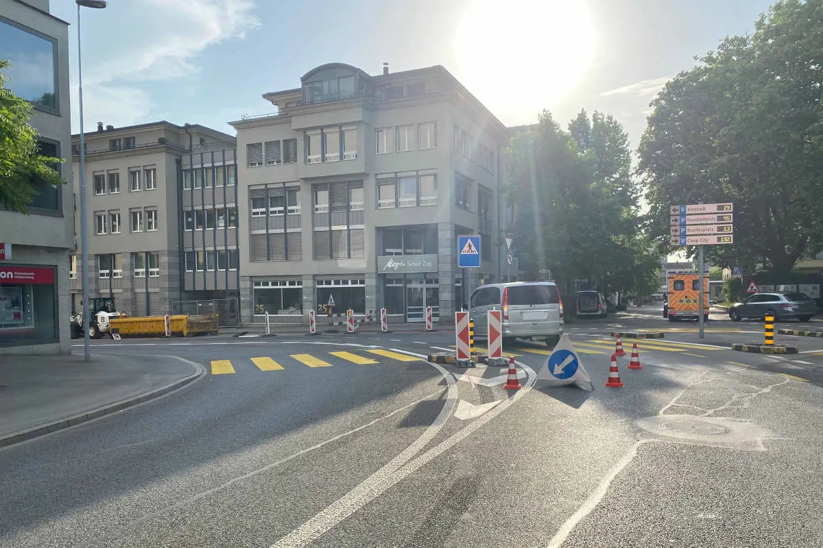 Stadt Zug – Fussgängerin angefahren und verletzt