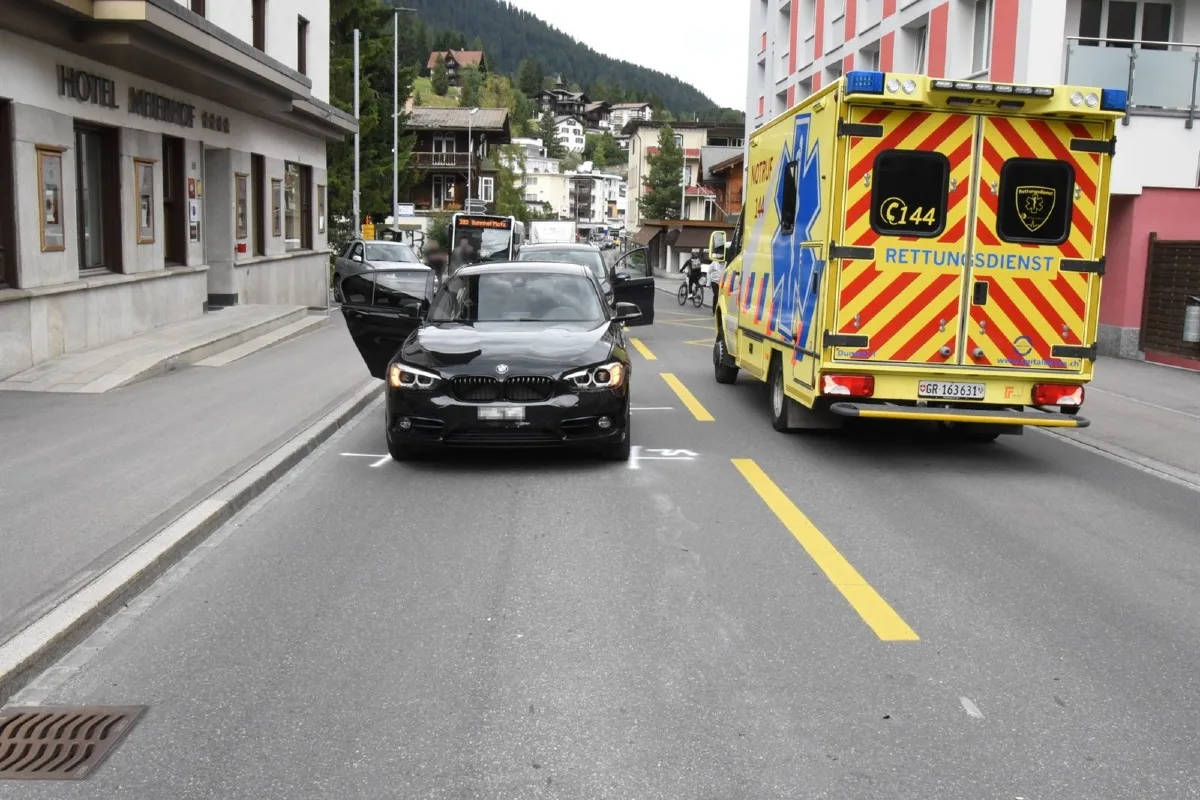 Davos GR - Verkehrsunfall mit einem verletzten 6-jährigen Knaben 
