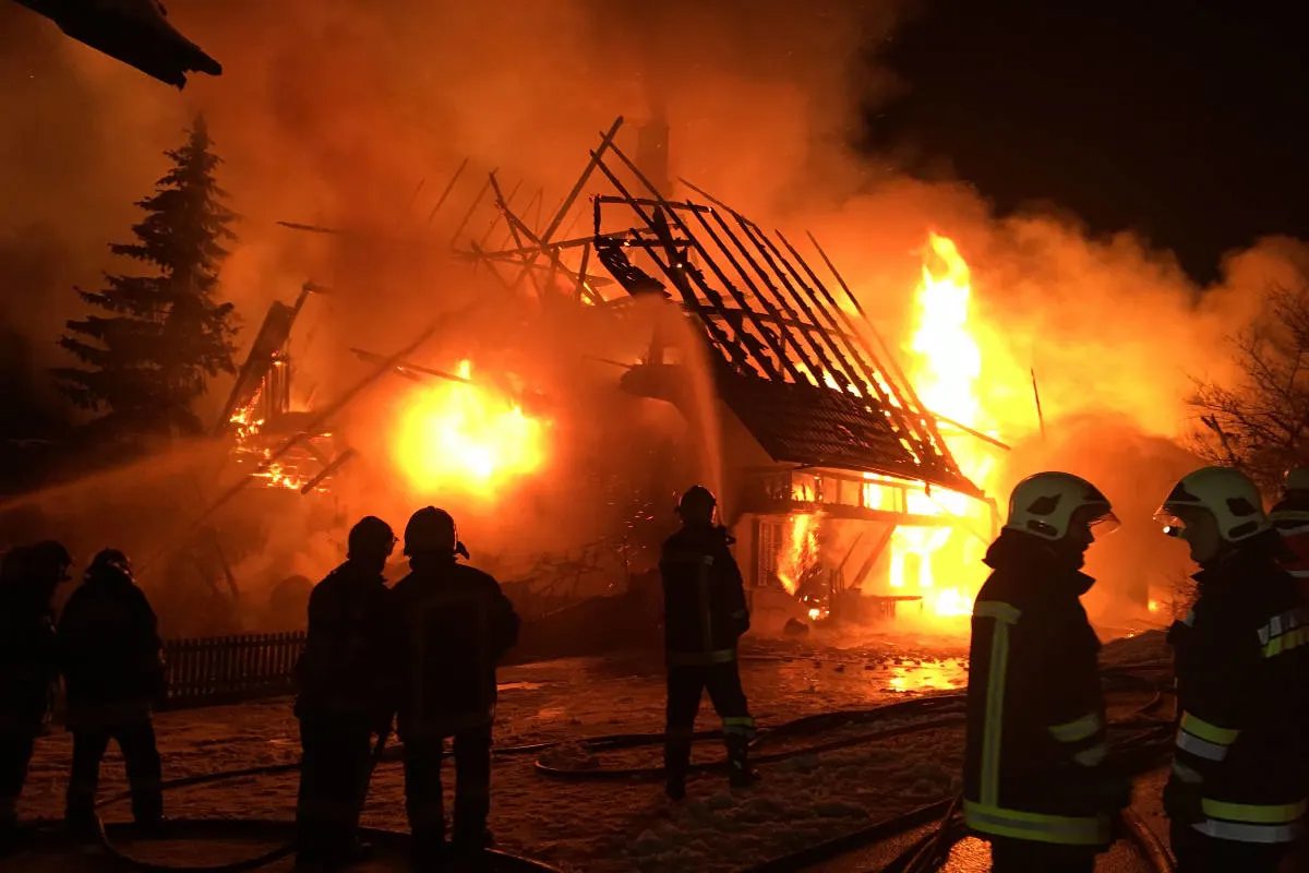 Weier im Emmental (Affoltern i. E.) - Bauernhaus bei Brand zerstört