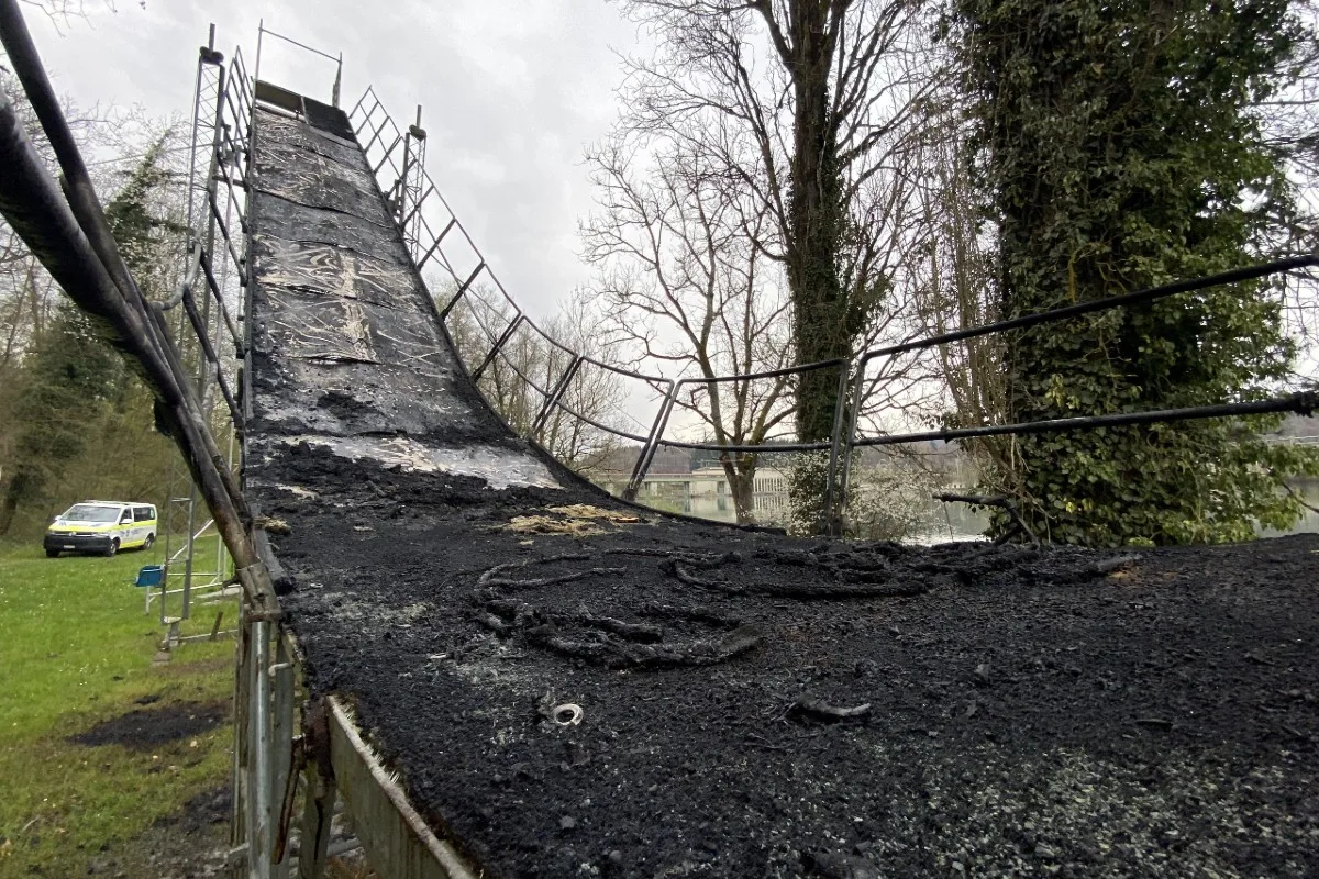 Zeugenaufruf aus Möhlin AG - Wasserschanze durch Feuer beschädigt