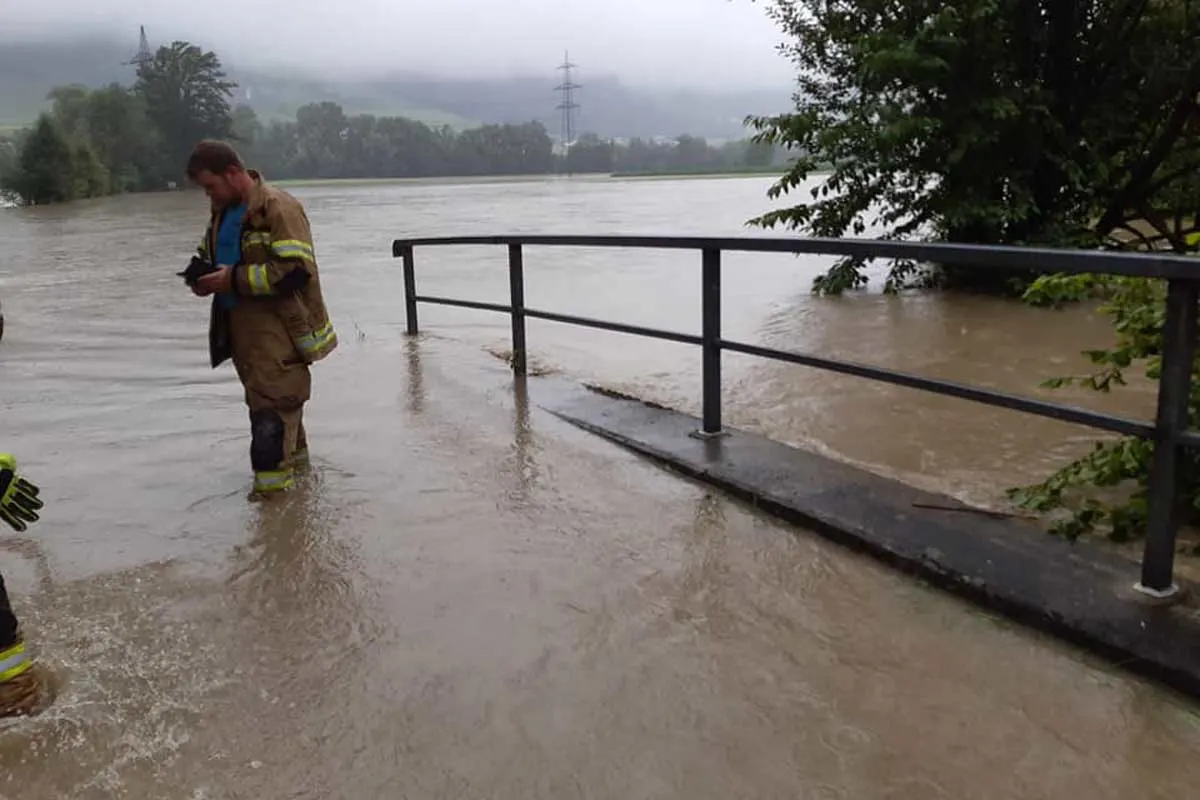 Hochwasser im Bezirk Schwaz - Gesamte Gemeinde ohne Strom