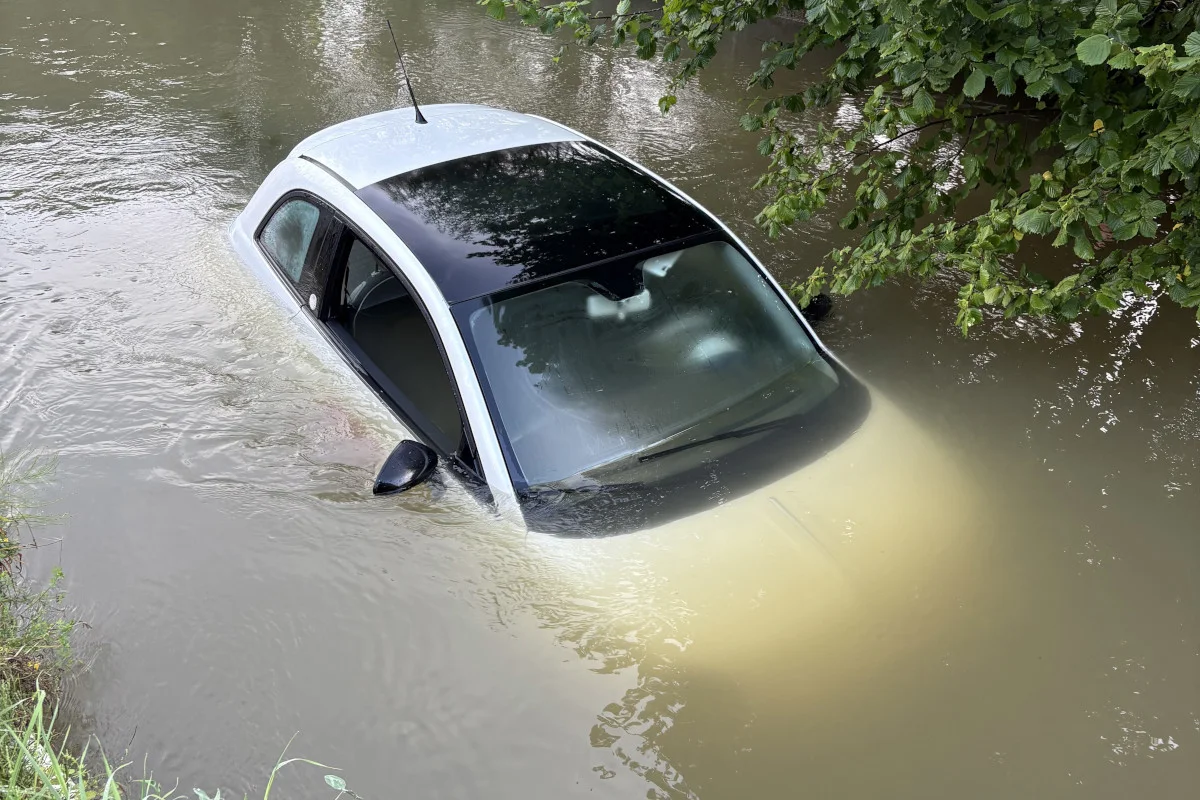 Frauenfeld TG – Gestohlenes Auto in Kanal versenkt   