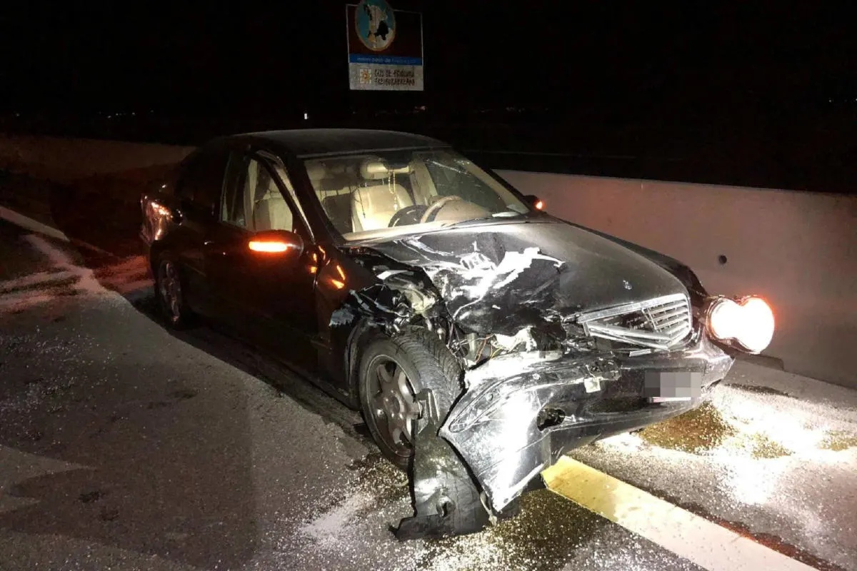 A1 Ried b. Kerzers FR - Zwei Verletzte bei  Auffahrunfall