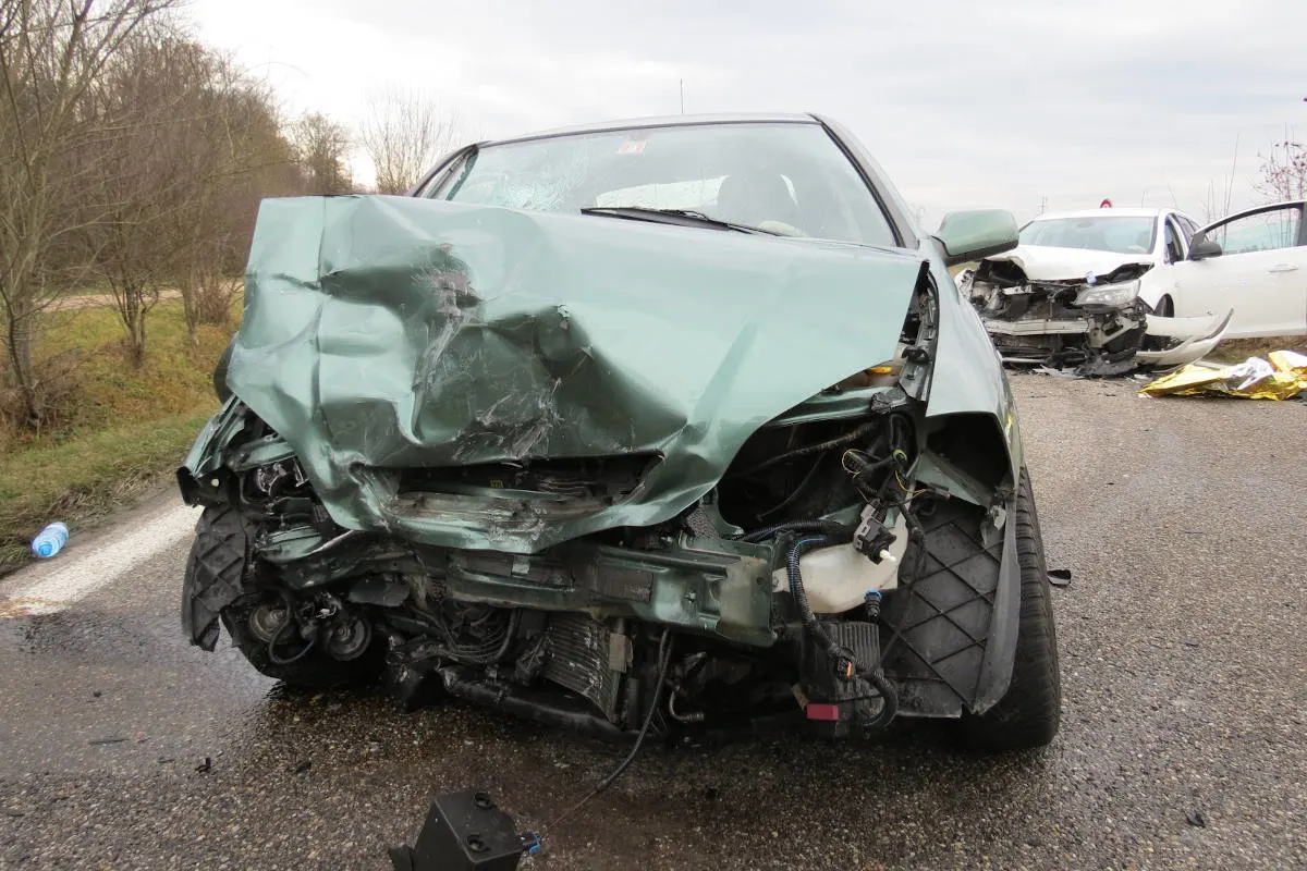 Unfall in Rheinfelden AG – Zweimal Totalschaden bei Frontalkollision
