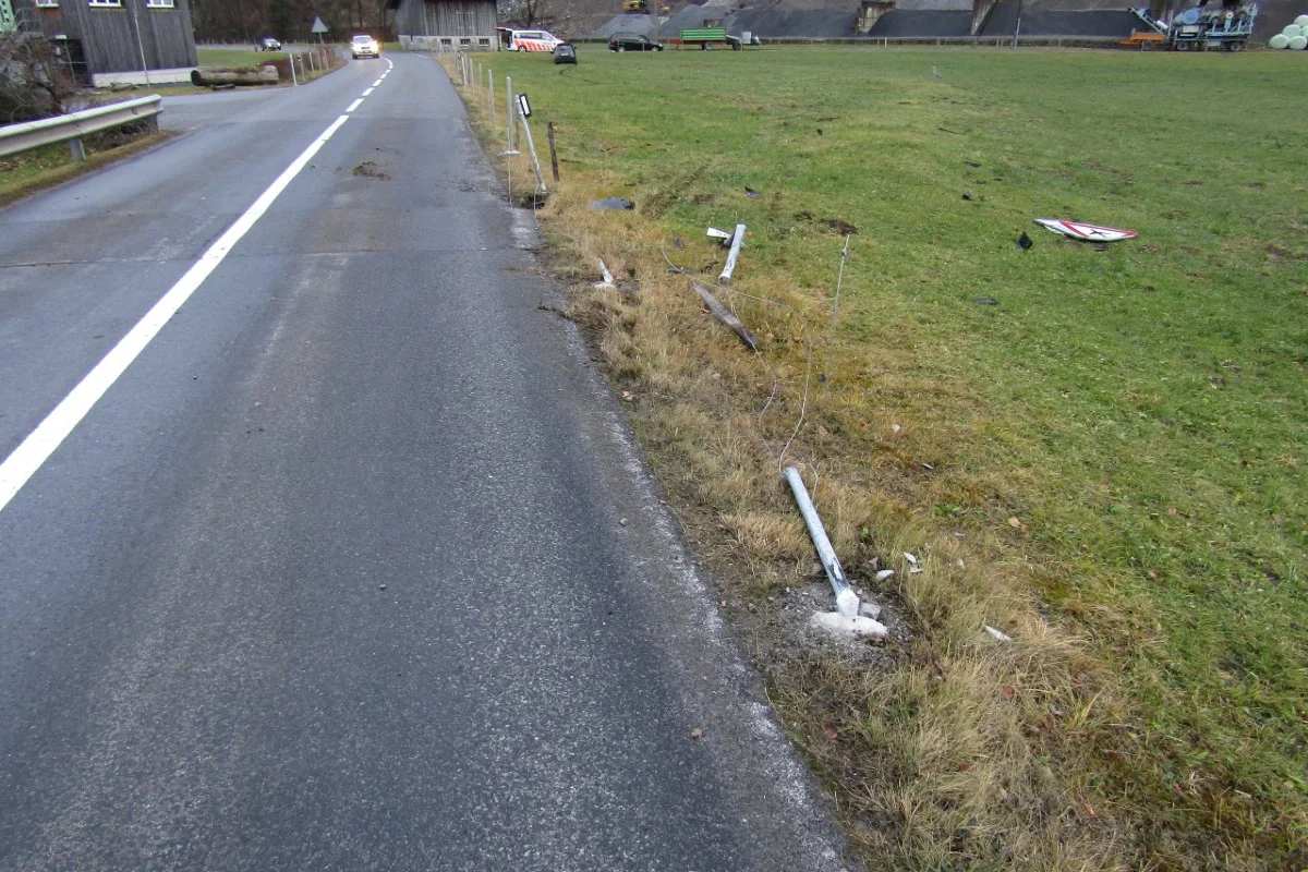 Unfall in Mollis GL - 18-Jähriger zu schnell unterwegs