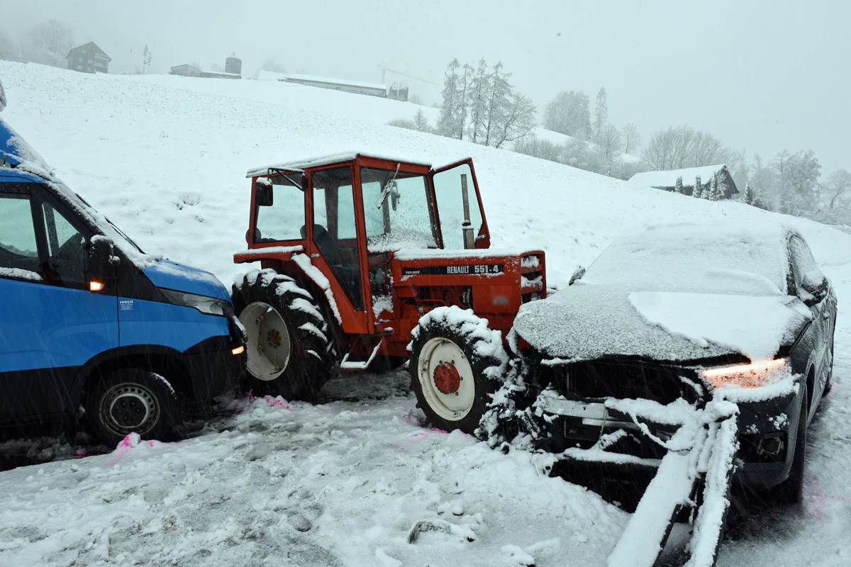 Kanton Luzern - Viele Unfälle wegen Schnee!