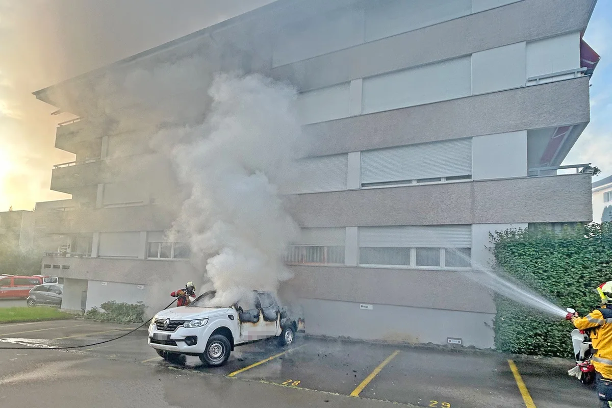 Kreuzlingen TG – Lieferwagen in Vollbrand